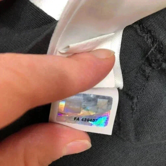 The North  Face T-Shirt Black Size Extra Small - Picture 11 of 16